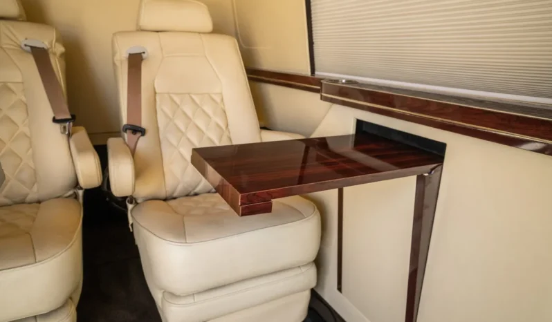 
								2012 Mercedes-Benz Sprinter 2500 Executive Coach full									
