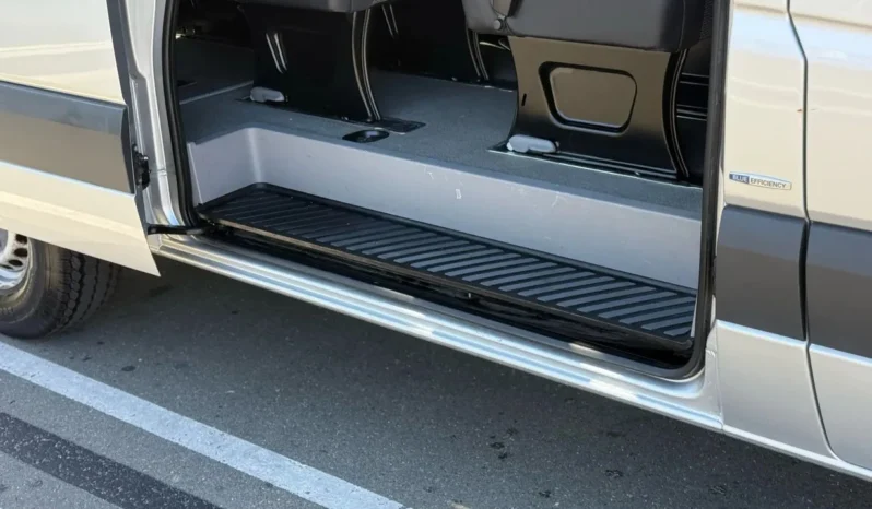 
								2013 Mercedes-Benz Sprinter 2500 full									