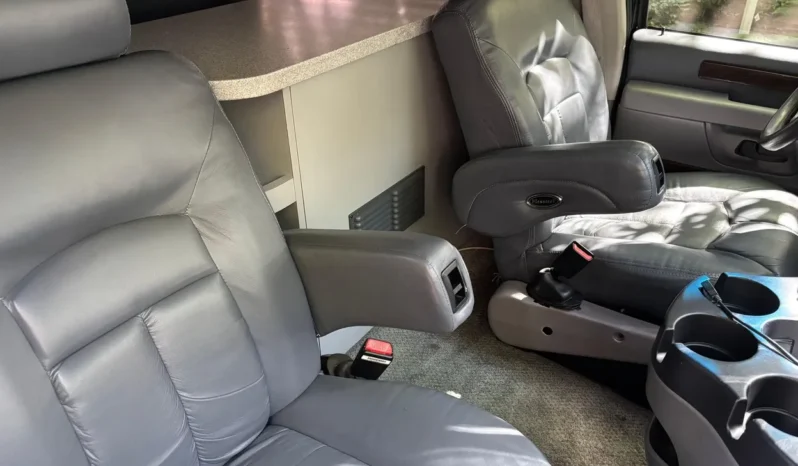 
								2007 Ford E-250 Super Duty Luxury Conversion Van full									