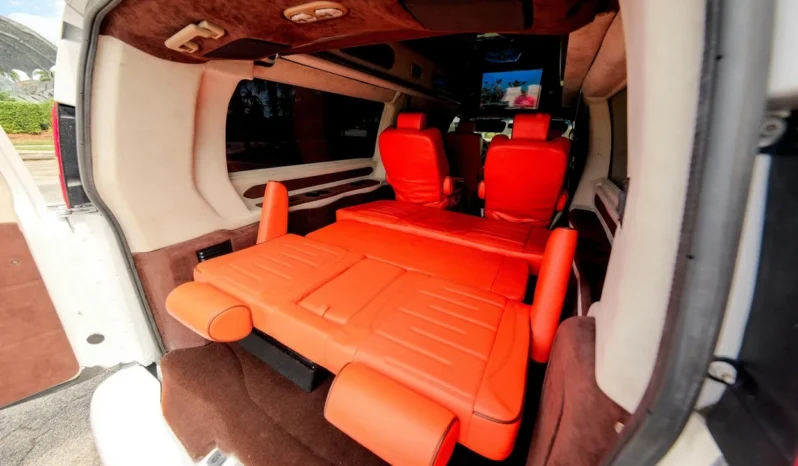 
								2013 GMC Savana G2500 Explorer Conversion Van full									