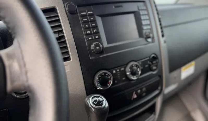 
								2015 Mercedes-Benz Sprinter 2500 4×4 Cargo Van full									