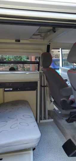 
										2002 Volkswagen Eurovan Camper full									