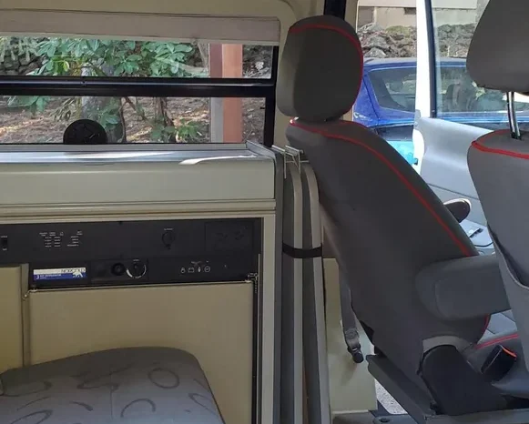 
								2002 Volkswagen Eurovan Camper full									