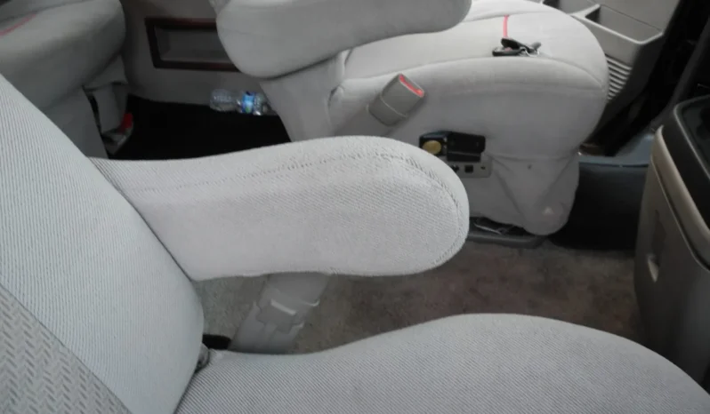 
								2003 GMC Savana G1500 Regency Conversion Van full									