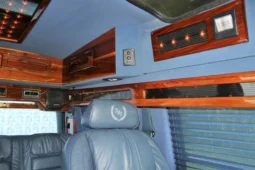 
										1995 GMC Safari AWD Conversion Van full									