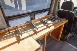 
										2018 Mercedes-Benz Sprinter Sportsmobile Camper full									
