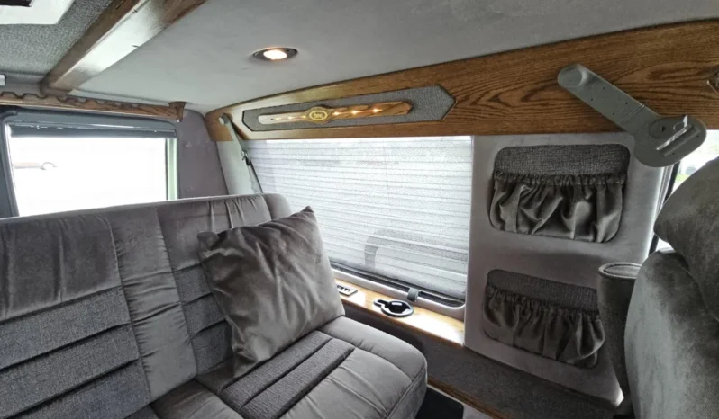 
								2001 Dodge Ram 1500 DMC Conversion Van full									
