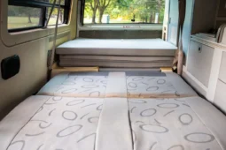 
										2001 Volkswagen EuroVan Winnebago Camper full									
