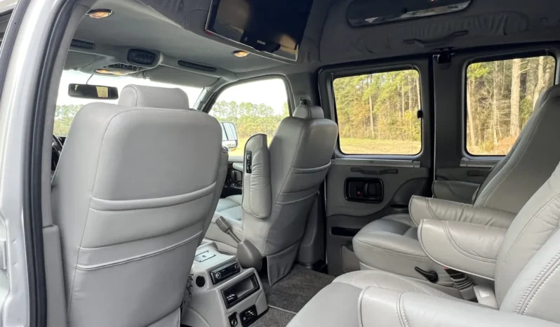 
								2010 Chevrolet Express Explorer Limited SE Conversion Van full									