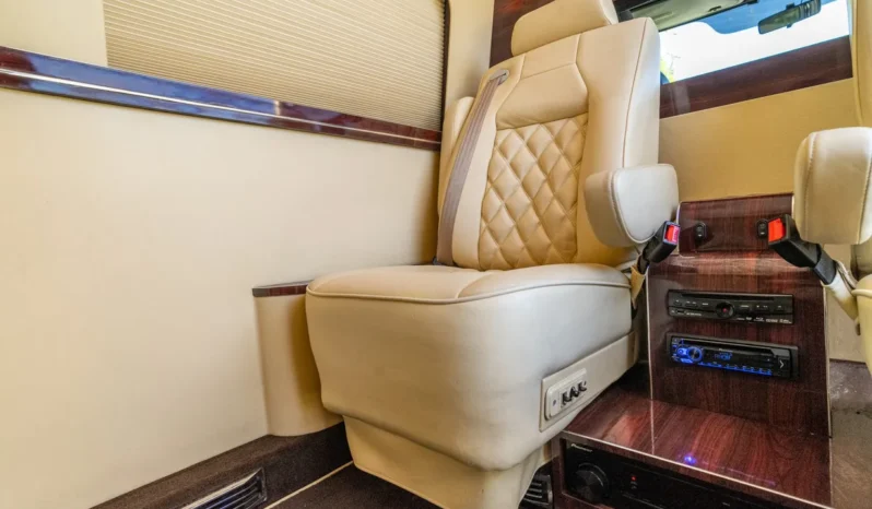 
								2012 Mercedes-Benz Sprinter 2500 Executive Coach full									