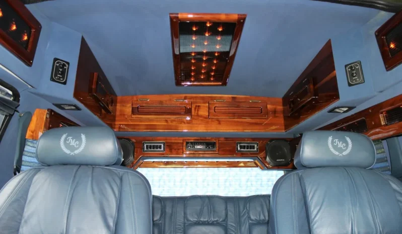 
								1995 GMC Safari AWD Conversion Van full									