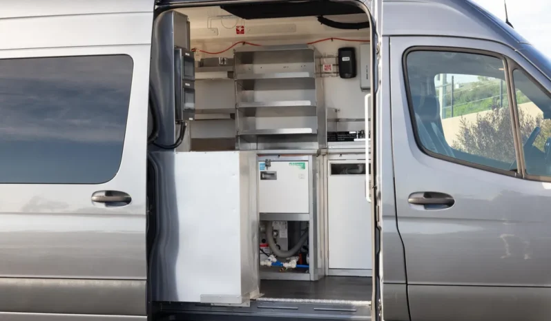 
								2021 Mercedes-Benz Sprinter 4500 Mobile Kitchen full									