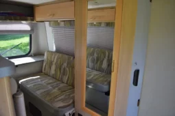 
										2001 Winnebago Rialta Volkswagen EuroVan full									