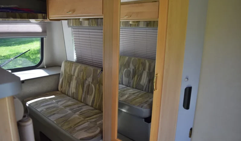 
								2001 Winnebago Rialta Volkswagen EuroVan full									