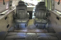 
										2007 Ford E-250 Super Duty Luxury Conversion Van full									