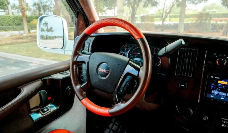 
								2013 GMC Savana G2500 Explorer Conversion Van full									