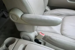 
										2004 Toyota Sienna XLE full									