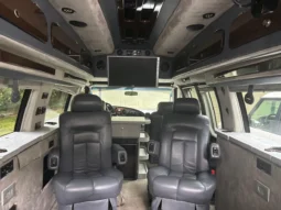 
										2007 Ford E-250 Super Duty Luxury Conversion Van full									