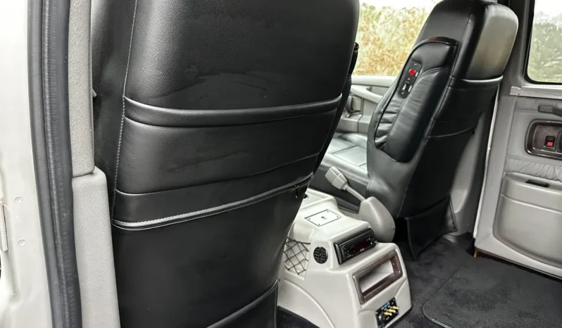 
								2008 GMC Savana 1500 AWD Conversion Van full									