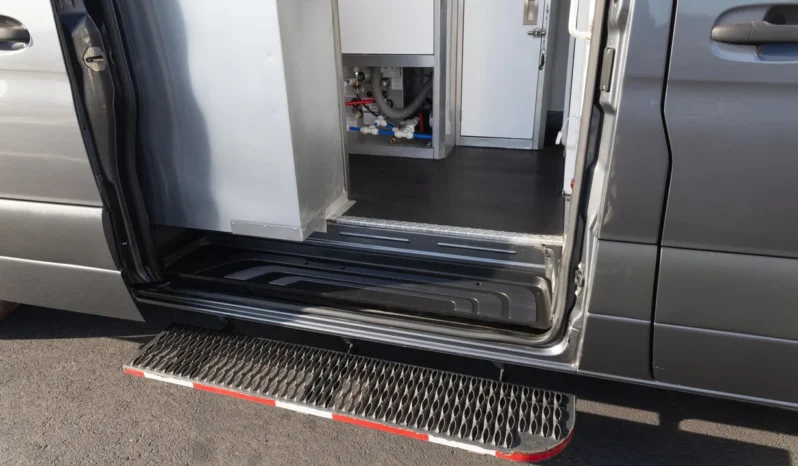 
								2021 Mercedes-Benz Sprinter 4500 Mobile Kitchen full									