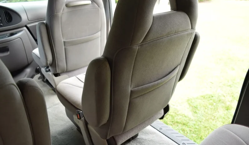 
								1997 Ford E-350 Club Wagon Chateau 7.3L Power Stroke full									
