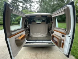 
										1999 Ford Econoline E-150 Sherrod Conversion Van full									