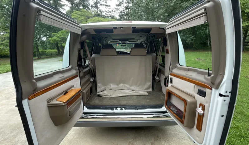 
								1999 Ford Econoline E-150 Sherrod Conversion Van full									