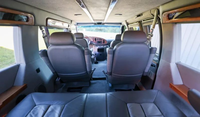
								2007 Ford Econoline E-350 Quigley 4×4 Conversion full									