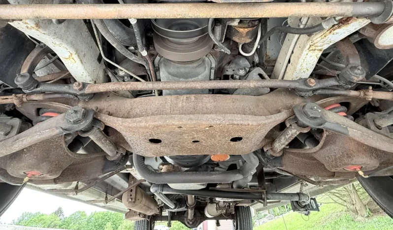 
								1995 Chevrolet G30 RV Conversion by Coachmen Vans full									