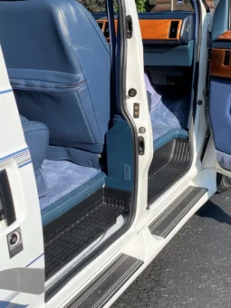 
										1995 GMC Safari AWD Conversion Van full									