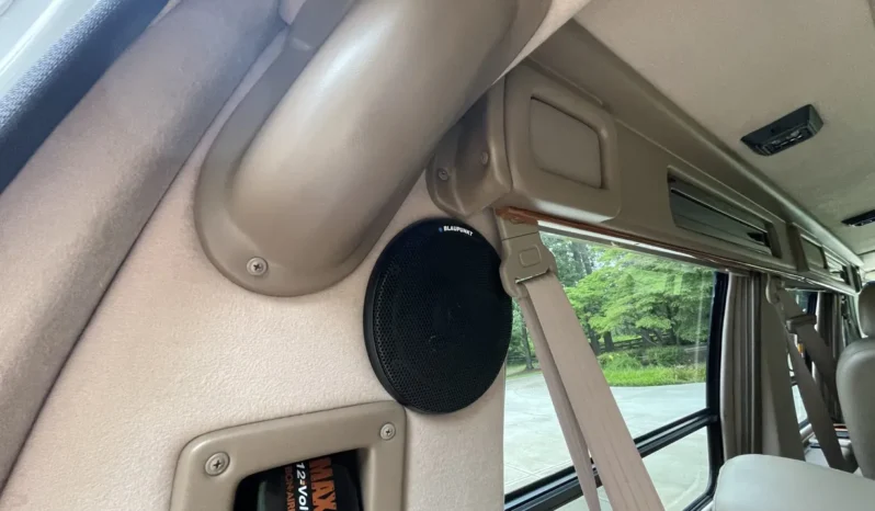 
								1999 Ford Econoline E-150 Sherrod Conversion Van full									