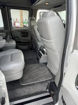 
										2010 Chevrolet Express Explorer Limited SE Conversion Van full									