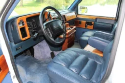 
										1995 GMC Safari AWD Conversion Van full									
