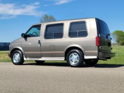 
										2002 Chevrolet Astro Quality Coaches Conversion Van full									