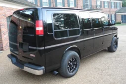 
										2003 GMC Savana G1500 Regency Conversion Van full									