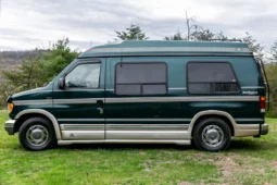 
										1994 Ford E-150 Econoline Starcraft Conversion Van full									