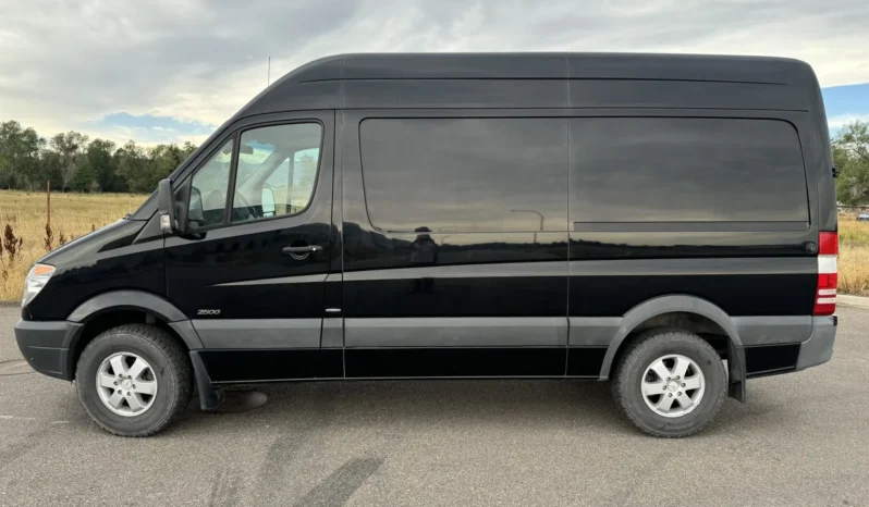 
								2010 Mercedes-Benz Sprinter 2500 Cargo Van full									