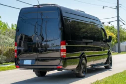 
										2012 Mercedes-Benz Sprinter 2500 Executive Coach full									
