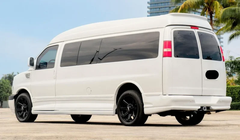 
								2013 GMC Savana G2500 Explorer Conversion Van full									