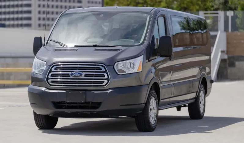 
								2016 Ford Transit 350 XLT 15-Passenger Wagon full									