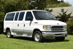 
										1997 Ford E-350 Club Wagon Chateau 7.3L Power Stroke full									