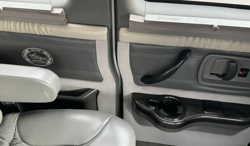 
								2006 Chevrolet Express Southern Comfort Conversion Van full									
