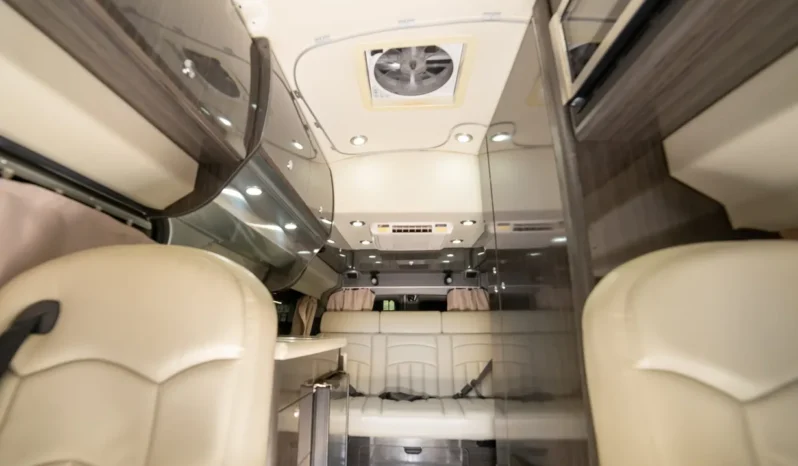 
								2010 Chevrolet Express 3500 Airstream Avenue Class B Coach full									