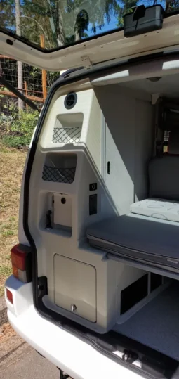 
										2002 Volkswagen Eurovan Camper full									