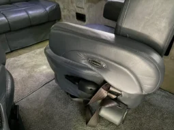 
										2007 Ford E-250 Super Duty Luxury Conversion Van full									