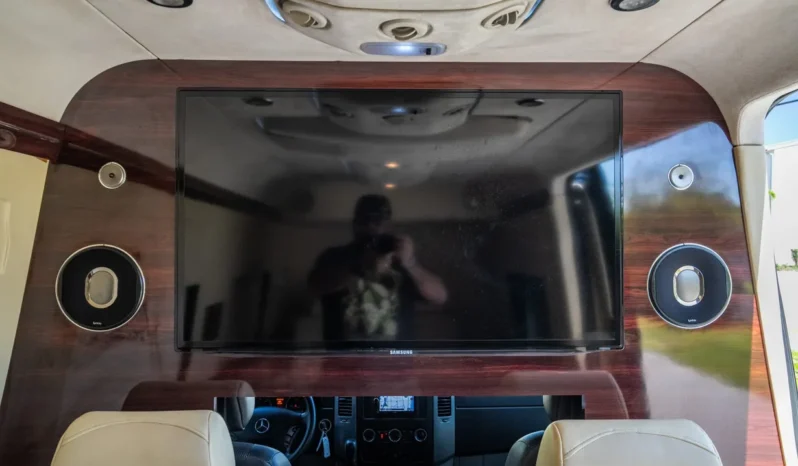 
								2012 Mercedes-Benz Sprinter 2500 Executive Coach full									