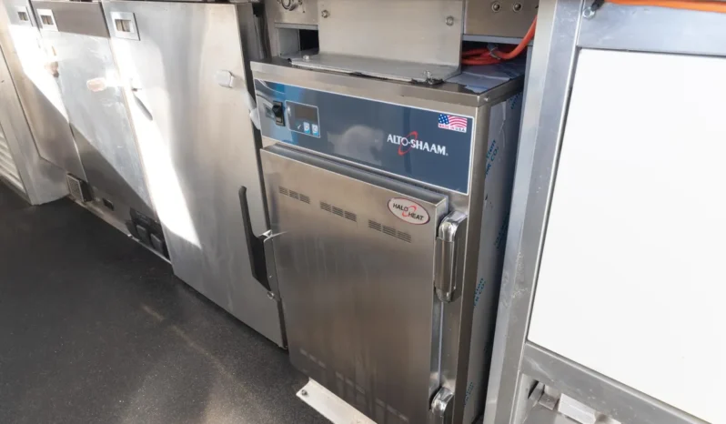 
								2021 Mercedes-Benz Sprinter 4500 Mobile Kitchen full									