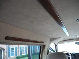 
										2003 GMC Savana G1500 Regency Conversion Van full									