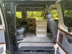 
										2007 Ford E-250 Super Duty Luxury Conversion Van full									