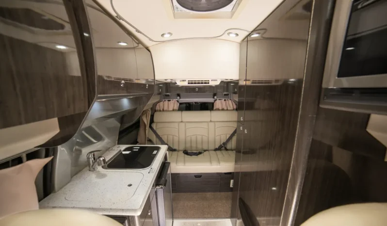 
								2010 Chevrolet Express 3500 Airstream Avenue Class B Coach full									